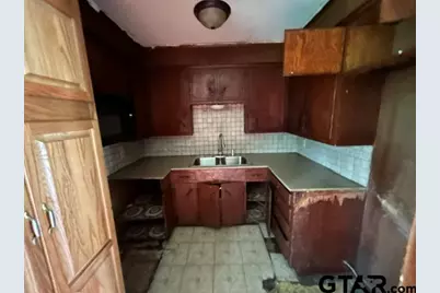 4465 W Commerce Ave, Gladewater, TX 75647 - Photo 6