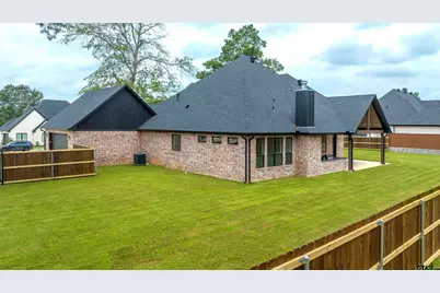 145 Waterfowl Ln, Longview, TX 75602 - Photo 6