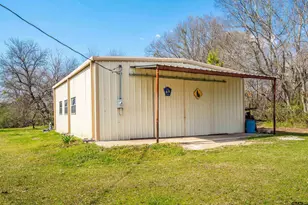 609 E Quitman St, Alba, TX 75410 - Photo 32
