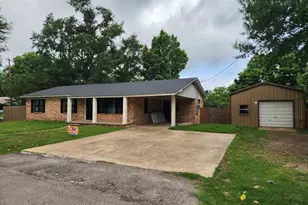 211 Betts, Lindale, TX 75771 - Photo 2
