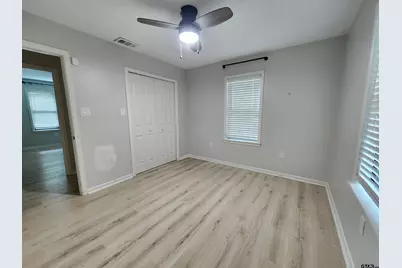 211 Betts, Lindale, TX 75771 - Photo 8