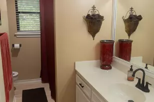 805 Elaine Dr, Tyler, TX 75703 - Photo 16