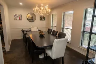 805 Elaine Dr, Tyler, TX 75703 - Photo 2