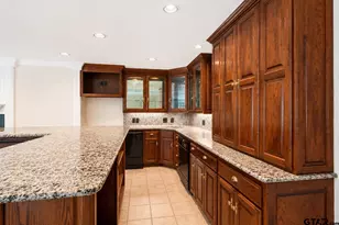 3215 Birdwell, Tyler, TX 75701 - Photo 14