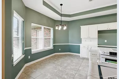 345 Bunker Dr, Tyler, TX 75703 - Photo 8