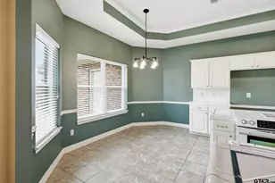 345 Bunker Dr, Tyler, TX 75703 - Photo 8