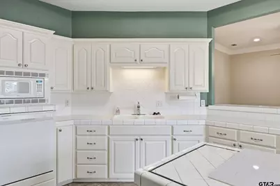 345 Bunker Dr, Tyler, TX 75703 - Photo 10
