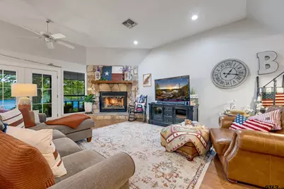 23258 Edgewater Dr, Frankston, TX 75763 - Photo 8