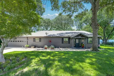 23258 Edgewater Dr, Frankston, TX 75763 - Photo 1