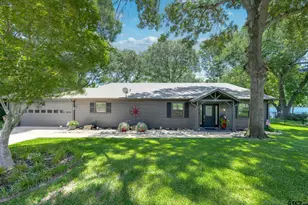 23258 Edgewater Dr, Frankston, TX 75763 - Photo 1
