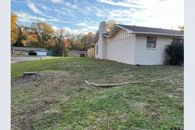 2403 Breckenridge, Tyler, TX 75702 - Photo 48