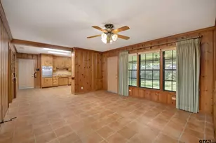 909 Woodlawn, Kilgore, TX 75662 - Photo 12