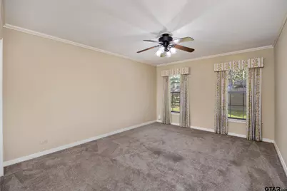 909 Woodlawn, Kilgore, TX 75662 - Photo 14