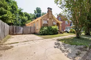 106 N College St, Marshall, TX 75670 - Photo 4