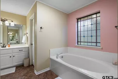 3108 Varsity Dr, Tyler, TX 75701 - Photo 36