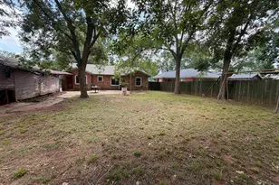 726 Nacogdoches St, Jacksonville, TX 75766 - Photo 20