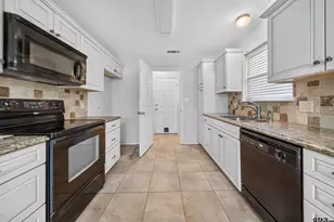 11185 Meadows Dr, Flint, TX 75762 - Photo 6