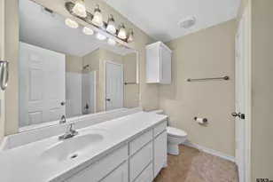 11185 Meadows Dr, Flint, TX 75762 - Photo 12