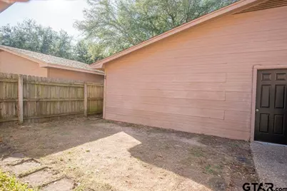 5823 Hollytree, Tyler, TX 75703 - Photo 28
