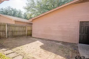 5823 Hollytree, Tyler, TX 75703 - Photo 28