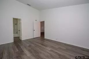 5901 Hollytree, Tyler, TX 75703 - Photo 12
