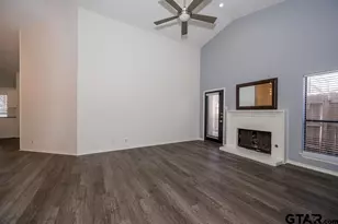 5901 Hollytree, Tyler, TX 75703 - Photo 2