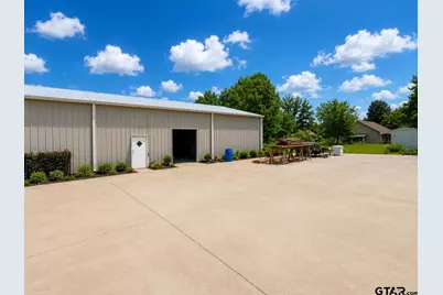 221 Lockerplant Rd, Gladewater, TX 75647 - Photo 2