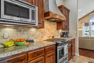 404 Corrigan Trails Blvd, Lindale, TX 75771 - Photo 8
