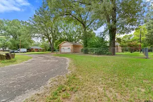 709 Glazner, Hawkins, TX 75765 - Photo 32
