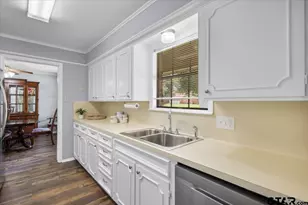 1100 Foxglove Ln, Tyler, TX 75703 - Photo 12