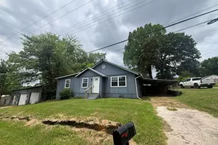307 Russell, Hughes Springs, TX 75656 - Photo 10