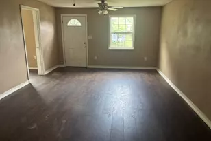 307 Russell, Hughes Springs, TX 75656 - Photo 6