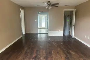 307 Russell, Hughes Springs, TX 75656 - Photo 16
