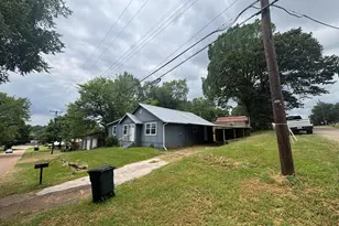 307 Russell, Hughes Springs, TX 75656 - Photo 2