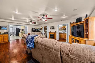 116 Larkspur Ln, Palestine, TX 75803 - Photo 16