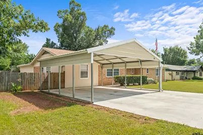 116 Larkspur Ln, Palestine, TX 75803 - Photo 2