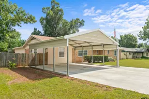116 Larkspur Ln, Palestine, TX 75803 - Photo 2