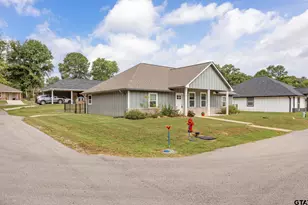 427 Garrett Cir, Winona, TX 75792 - Photo 2