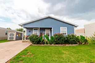 404 Holiday Village Dr, Quitman, TX 75783 - Photo 1