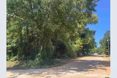 735 Devereaux, Jacksonville, TX 75766 - Photo 2