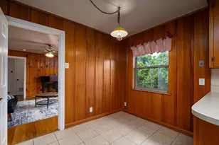2219 Crestwood Dr, Tyler, TX 75701 - Photo 12