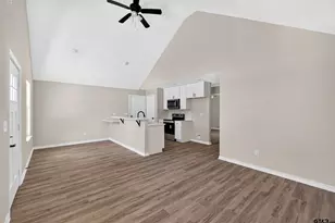 22812 Creekwood Dr, Flint, TX 75762 - Photo 4