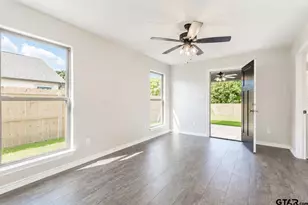 423 S Bonner St, Jacksonville, TX 75766 - Photo 12