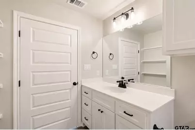 423 S Bonner St, Jacksonville, TX 75766 - Photo 16
