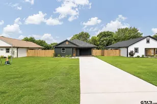 423 S Bonner St, Jacksonville, TX 75766 - Photo 2