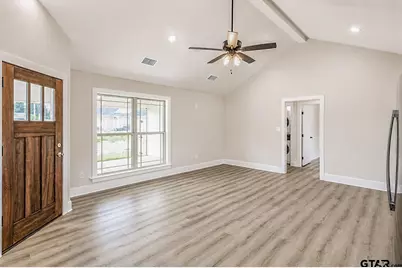 425 S Bonner St, Jacksonville, TX 75766 - Photo 2