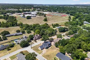 1610 Meadowhill Dr, Jacksonville, TX 75766 - Photo 8