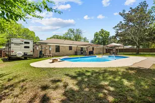 101 Juniper Dr, Palestine, TX 75803 - Photo 30