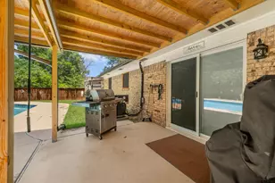 101 Juniper Dr, Palestine, TX 75803 - Photo 26