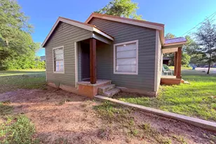 917 Sherrill St, Winnsboro, TX 75494 - Photo 4
